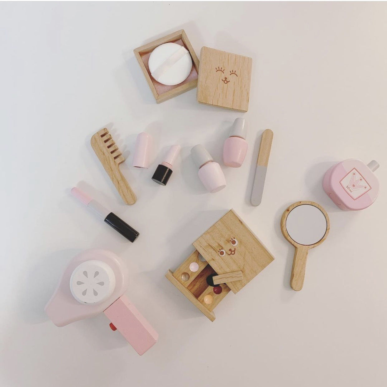 Fashion Wooden Portable Cosmetics Toy Set